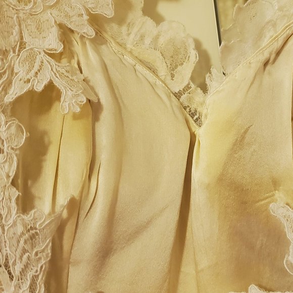 Anna Maier - Ulla Maija Coutour Lace Trumpet Wedding dress - Picture 13 of 16